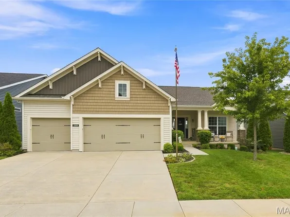 1319 Bloomfield Dr, Eureka, MO 63025