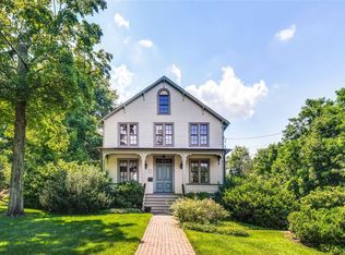91 Prospect St, Huntington, NY 11743