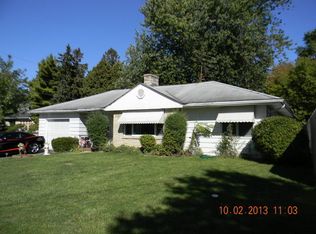 906 George Ave, Waukegan, IL 60085