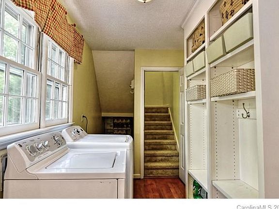 5th image of 4617 Meadowridge Dr