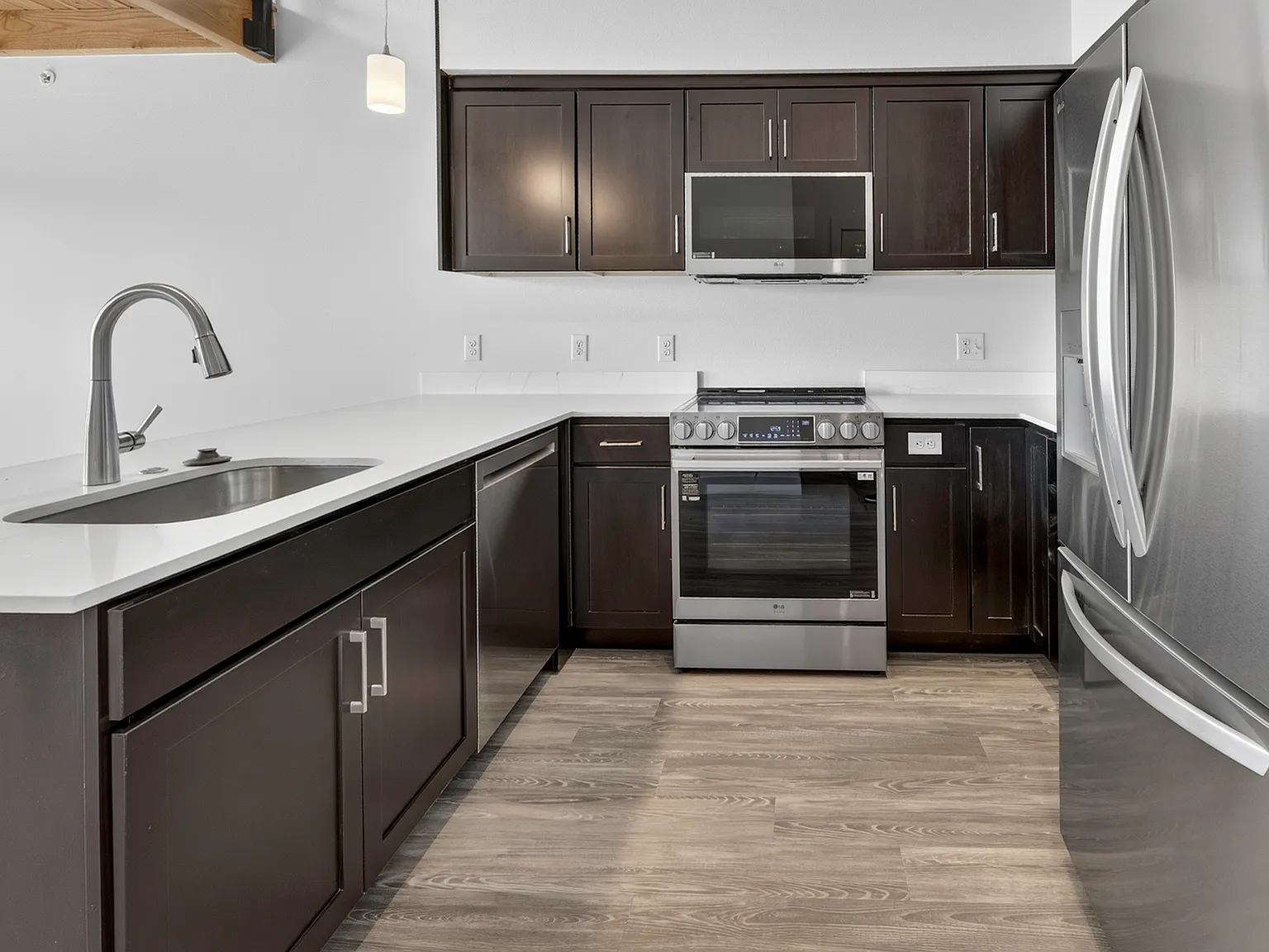 Studio, 471 sqft, $2,195 — Photo 2