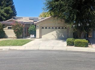 10808 Open Trail Rd, Bakersfield, CA 93311