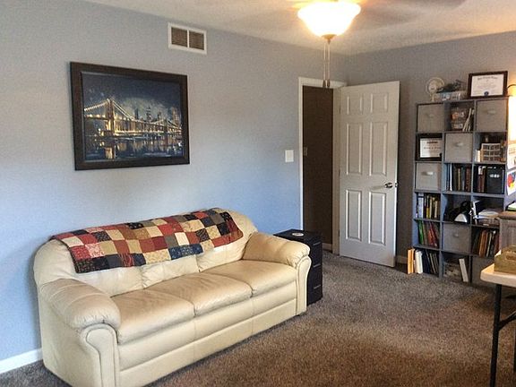 4th image of 6040 Lonetree Way