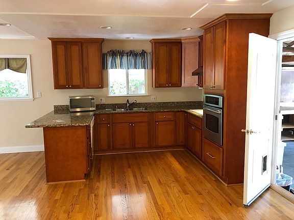 4th image of 2432 Verwood Dr