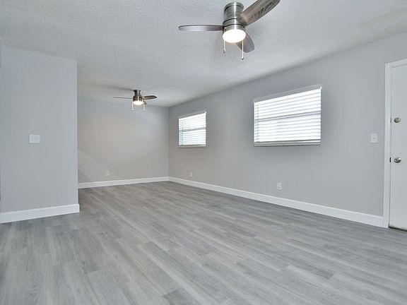 3rd image of 900 70th St N APT 204