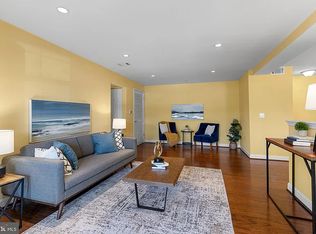 4167 S Four Mile Run Dr UNIT 103, Arlington, VA 22204