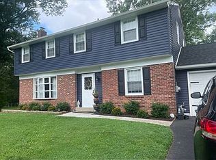 404 Fairhill Dr, Southampton, PA