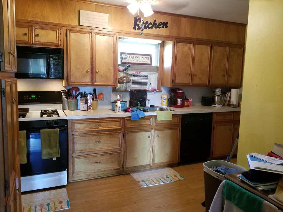 2nd image of 113 Dainwood St