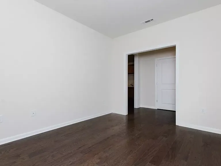 130 University Ave #1303 — Photo 8