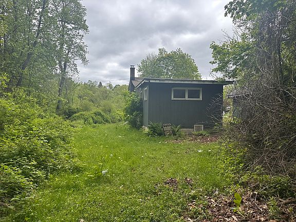 2nd image of 85 Frank Williams Rd