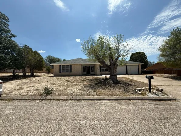205 Meandering Way, Del Rio, TX 78840