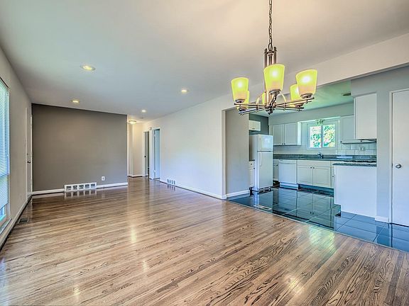 2nd image of 8830 Cochise Dr
