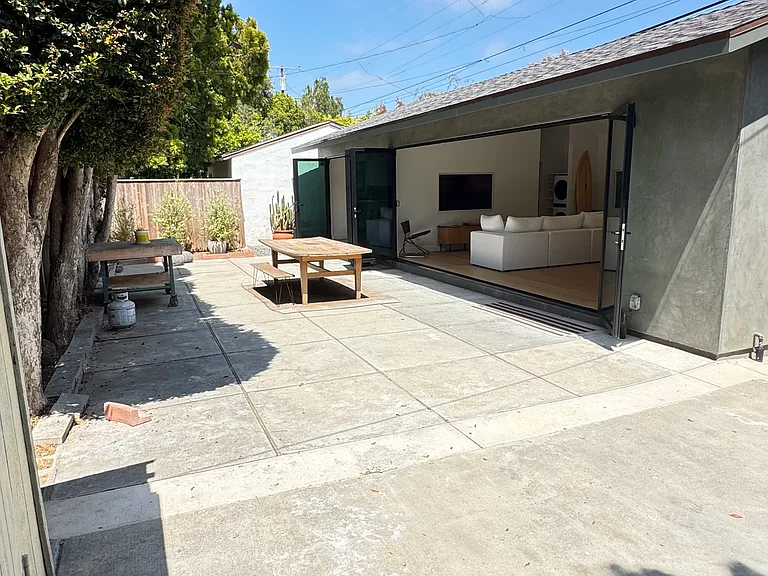 1714 Oak St #B — Photo 13