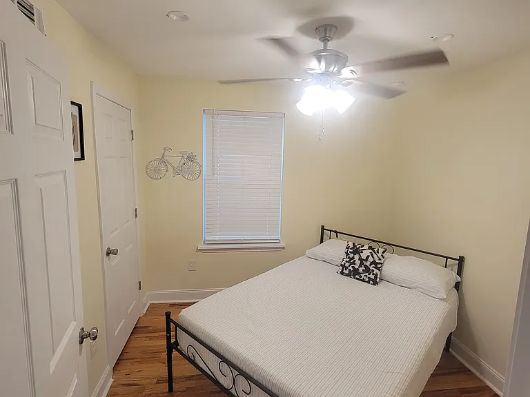 527 S Telemachus St #1A — Photo 9