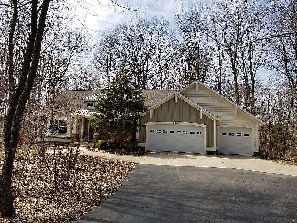 1st image of 699 Headwaters Dr NE