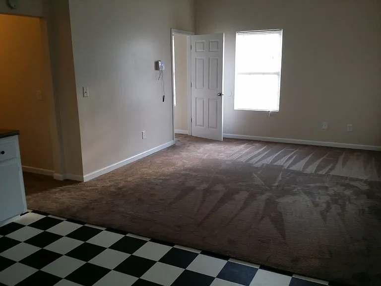 564 Hope St SW — Photo 6