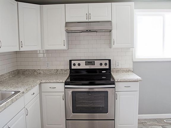5th image of 1126 S Packard Ave