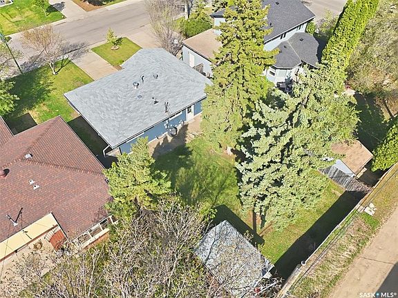 3rd image of 3 Rutter CRESCENT