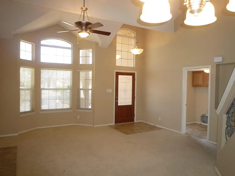 10840 Acoma St — Photo 4