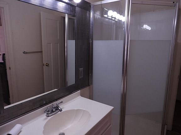 5th image of 337 Gold Ave NW APT 3