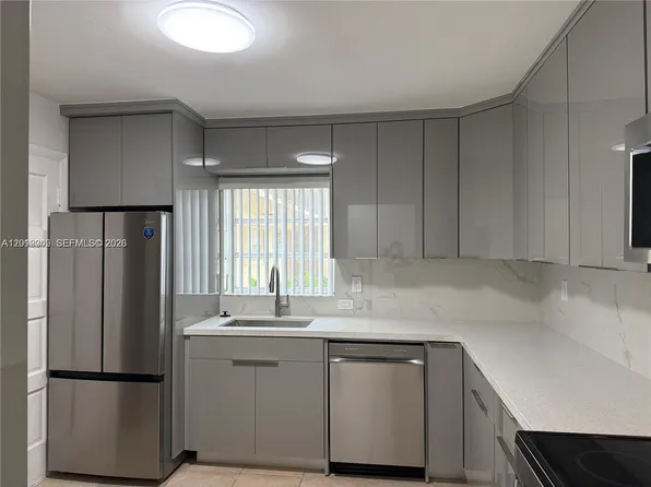8550 SW 109th Ave #5-114, Miami, FL 33173