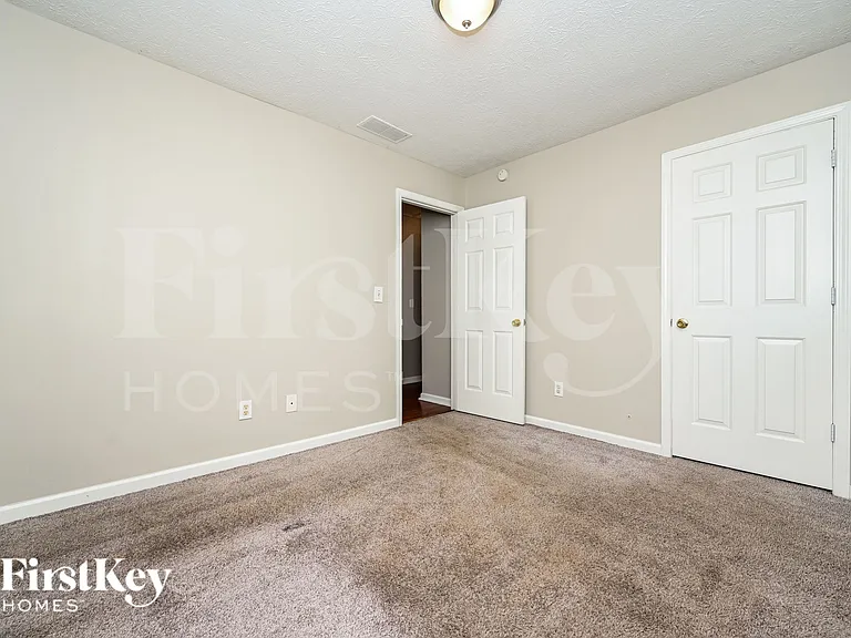 319 Hills Point Rd — Photo 14
