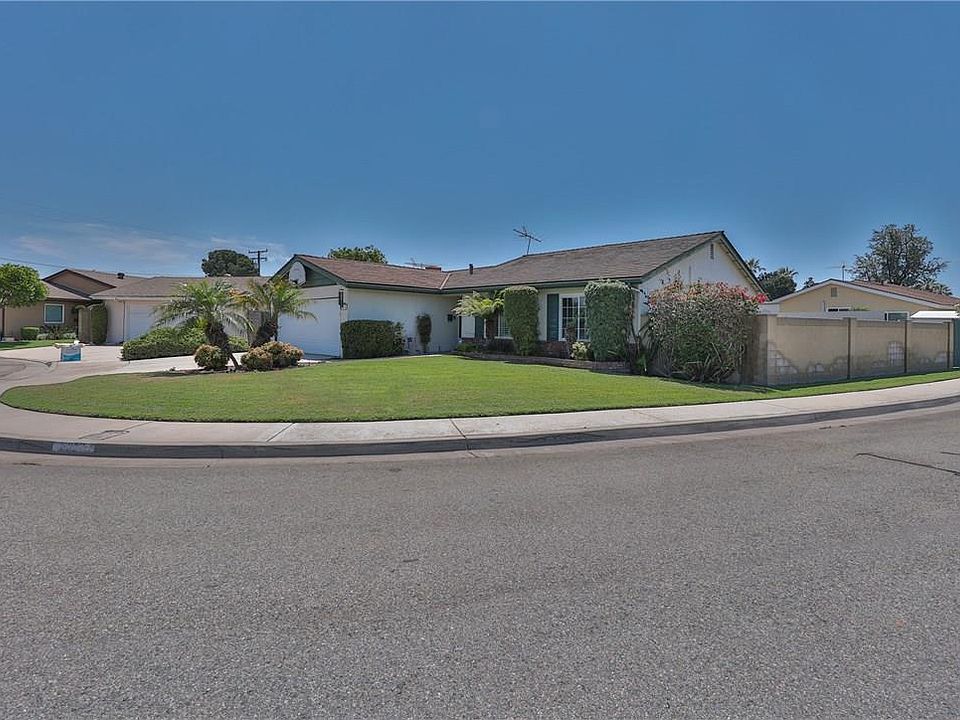 1st image of 8330 San Simeon Cir