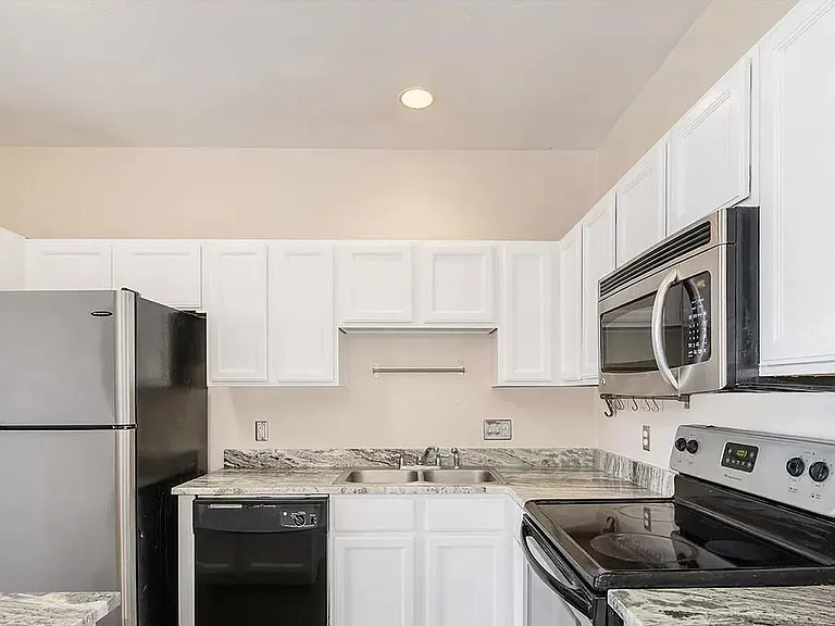 12903 Lafayette St #H — Photo 6
