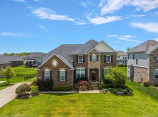 27270 Houghton Dr, Chesterfield, MI 48051