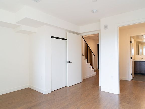 4th image of 4505 S Slauson Ave #317