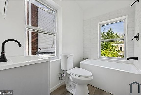 5th image of 7015 Saybrook Ave