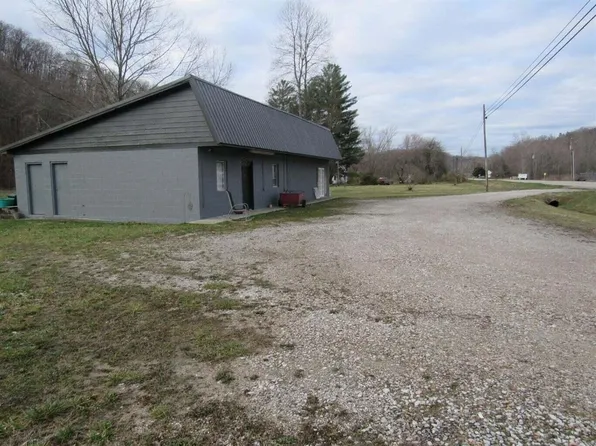 6493 W Highway 460, Frenchburg, KY 40322