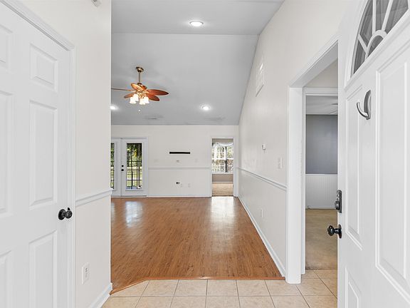 4th image of 145 Sebring Ln.
