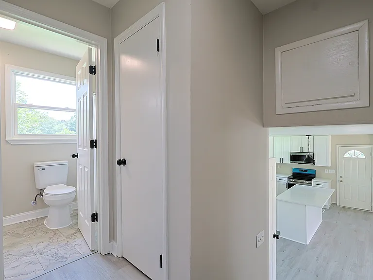 1295 Morrow Rd — Photo 12