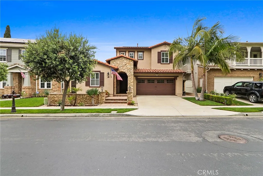 5 bed, 3000 sqft, $8,495 — Photo 2