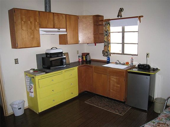 2nd image of 14224 Uhl Ave