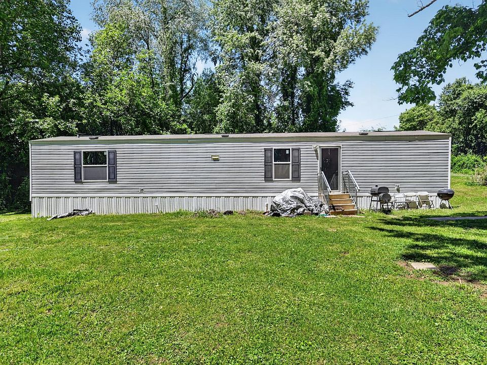 1st image of 2428 Vista Ln