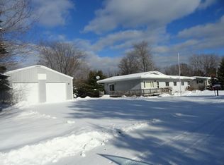 E8048 Jingle Bell Ln, Christmas, MI 49862