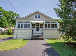 432 9th Ave, Troy, NY 12182