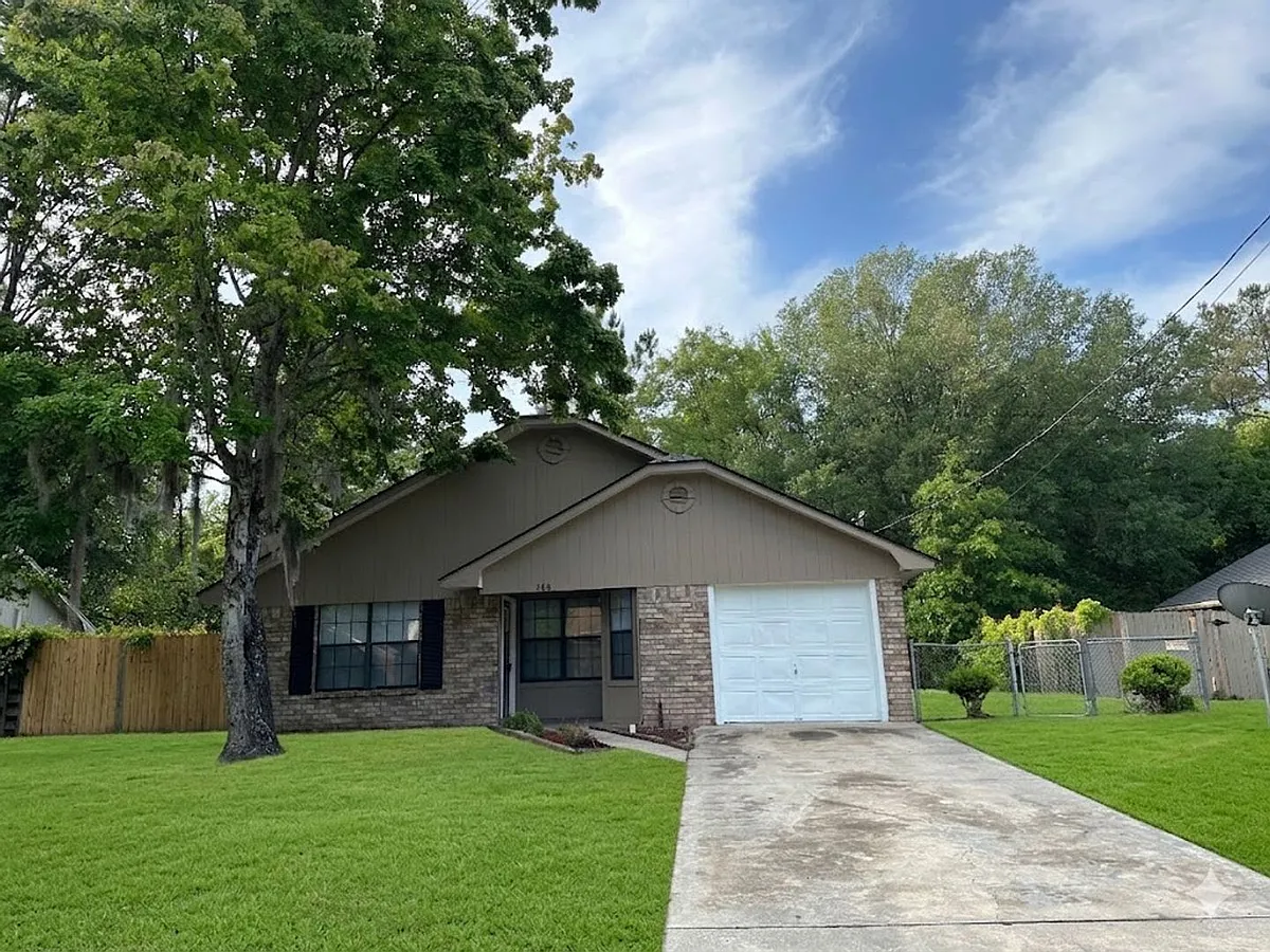 Building Photo - 708 Timber Ridge Trl