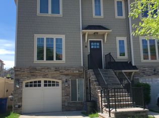 282 Lamberts Ln #A, Staten Island, NY 10314