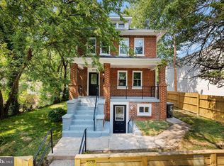 4434 Hunt Pl NE, Washington, DC 20019