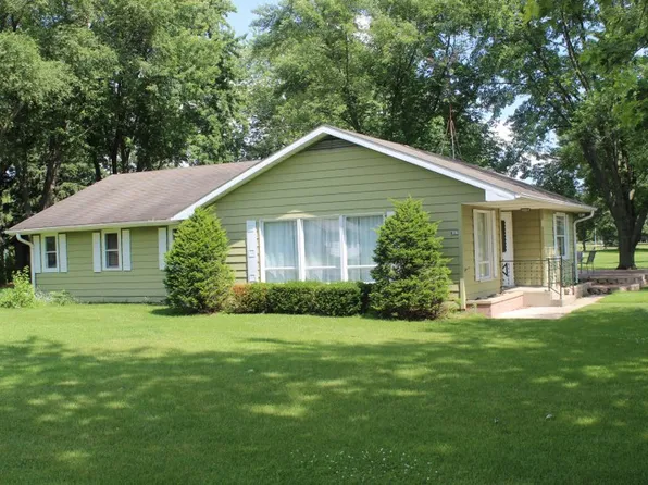 837 W Main St, Palmyra, WI 53156