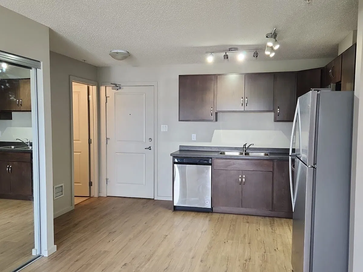 SF350 - 2 Bed + Den 2 Bath Condo in Charlesworth - #303 5404 7 Avenue SW — Photo 3