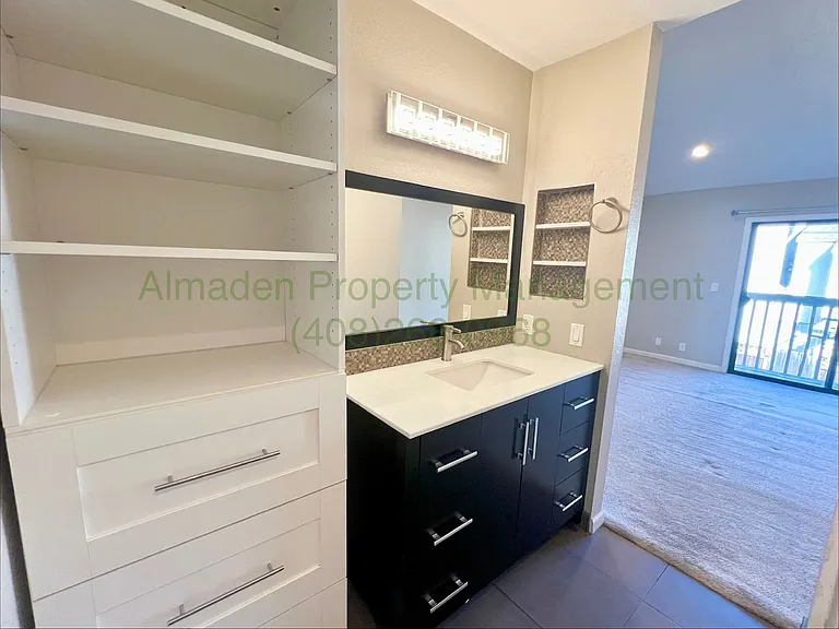6598 Alleghany Ct — Photo 11