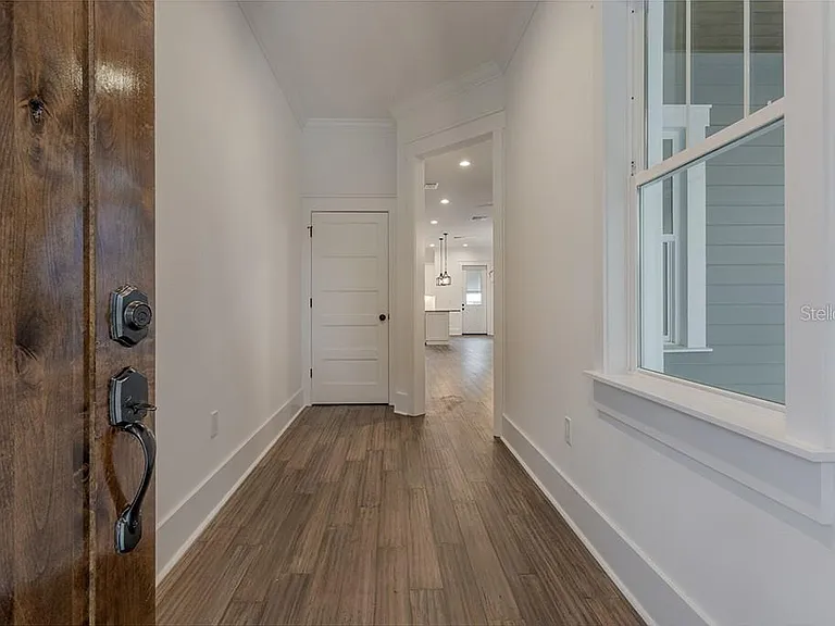 1408 E Curtis St #B — Photo 9