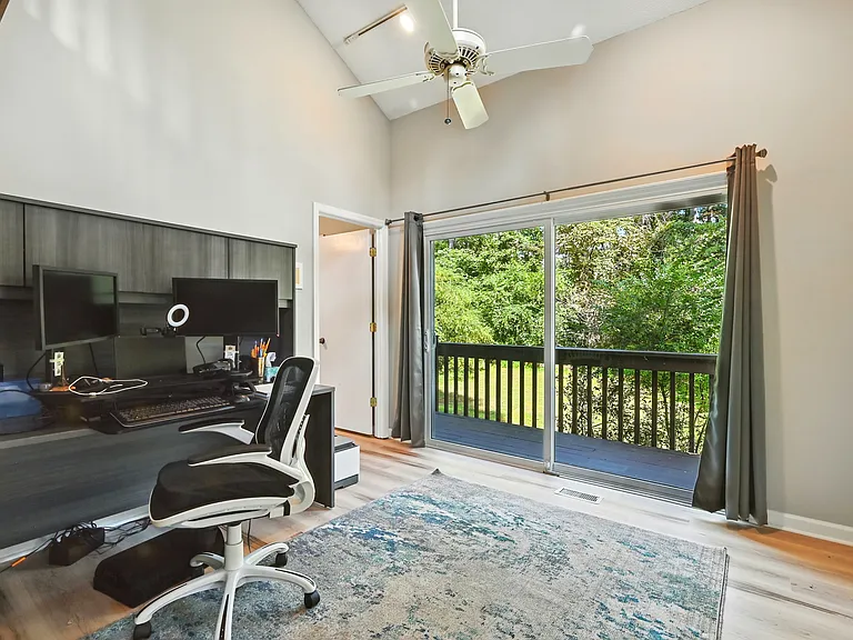 4002 Westfield Dr — Photo 28