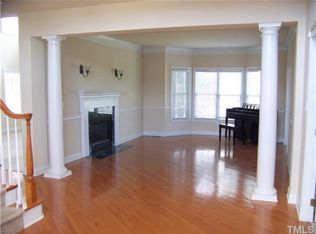 9705 Heathermill Ln, Raleigh, NC 27617