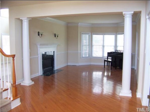 9705 Heathermill Ln, Raleigh, NC 27617