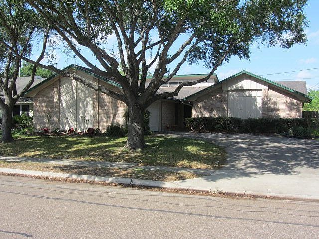 1st image of 206 Paisano Dr